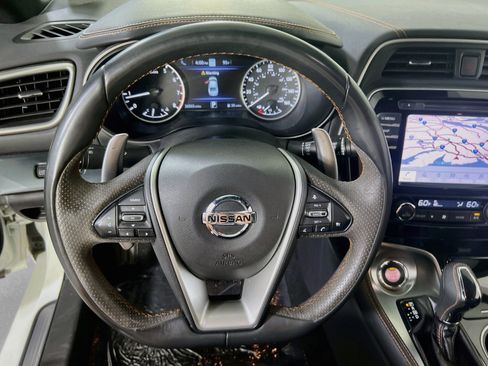 Used 2021 Nissan Maxima SR w/ Sport Mat Group FWD image 11