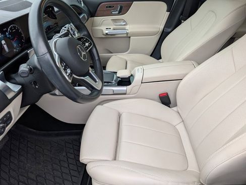 Used 2023 Mercedes-Benz GLB 250 image 15