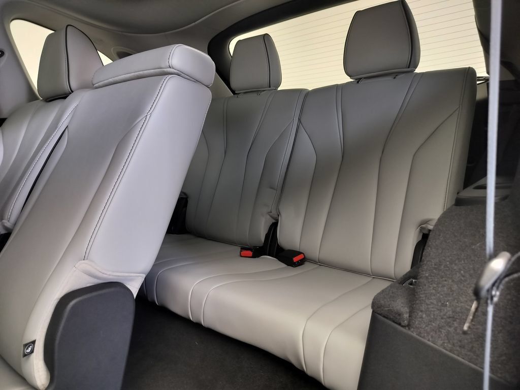 Used 2024 Acura MDX w/ Advance Package AWD/4WD image 18