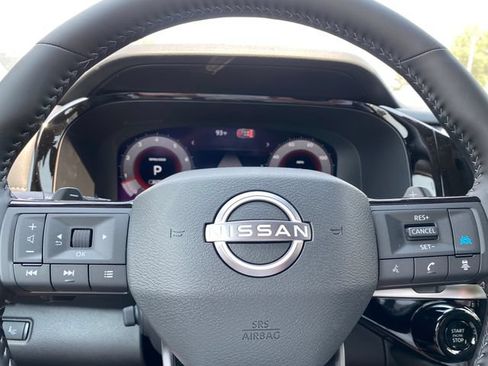 New 2026 Nissan Pathfinder Platinum AWD/4WD image 16