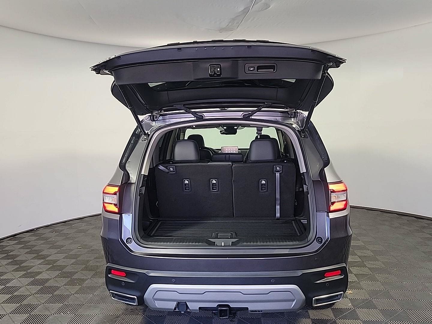 Certified 2024 Honda Pilot Touring image 6