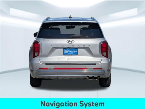 Used 2024 Hyundai Palisade Calligraphy FWD image 5