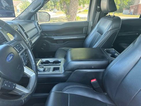 Used 2021 Ford Expedition XLT RWD image 8