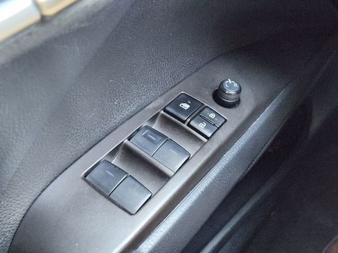 Used 2023 Toyota Camry SE image 23