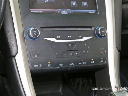Used 2013 Ford Fusion SE image 9