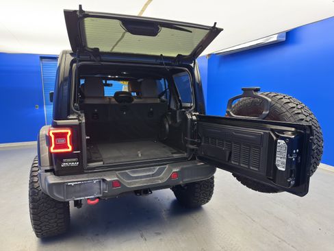 Used 2021 Jeep Wrangler Unlimited Rubicon image 24