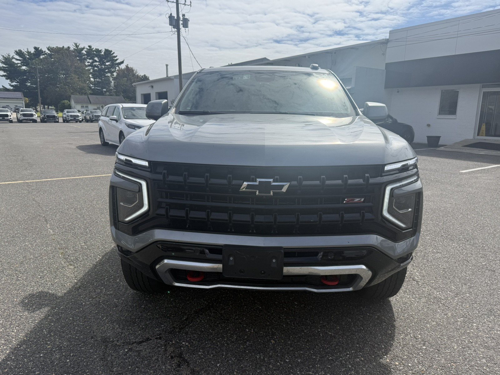 Used 2025 Chevrolet Suburban Z71 AWD/4WD image 8