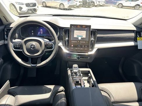 New 2025 Volvo XC90 T8 Ultra w/ Protection Package Premier image 24
