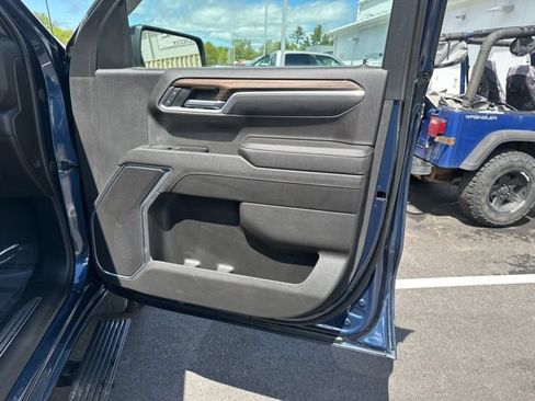 Used 2022 Chevrolet Silverado 1500 RST AWD/4WD image 11