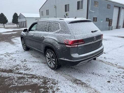 Used 2020 Volkswagen Atlas SEL R-Line image 5