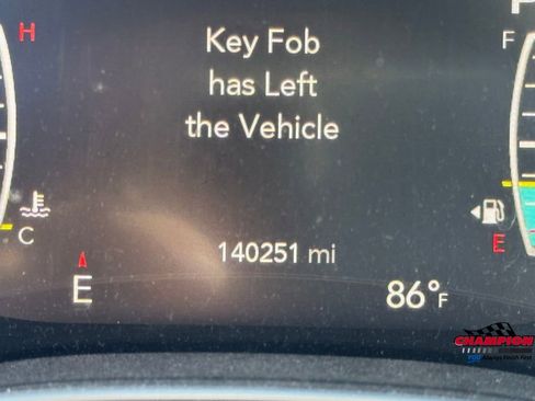 Used 2019 Chrysler Pacifica Touring-L Plus image 14