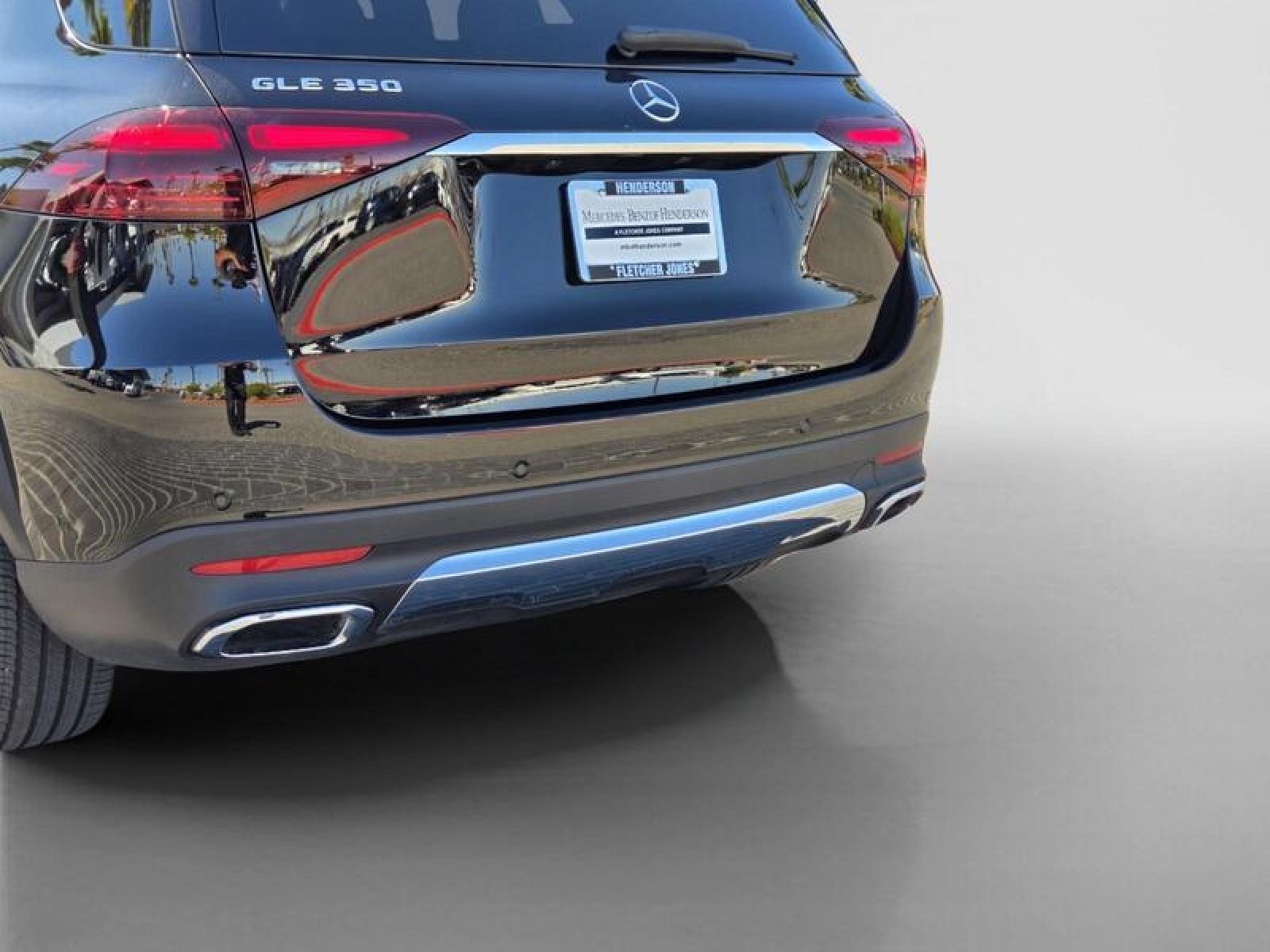 Certified 2025 Mercedes-Benz GLE 350 4MATIC image 4
