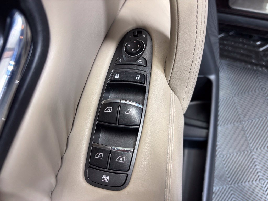 Used 2018 Nissan Armada Platinum w/ Captain Seat Package AWD/4WD image 29