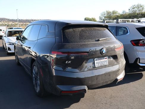Used 2026 BMW iX xDrive45 w/ Premium Package AWD/4WD image 4