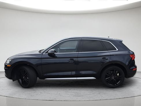 Used 2020 Audi Q5 Prestige AWD/4WD image 6