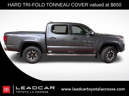 Used 2018 Toyota Tacoma TRD Off-Road AWD/4WD image 2