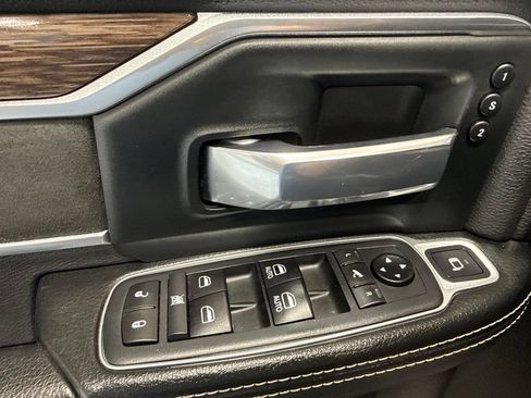 Used 2019 RAM 3500 Laramie AWD/4WD image 15