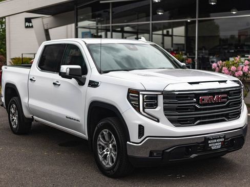 Used 2025 GMC Sierra 1500 SLT AWD/4WD image 7