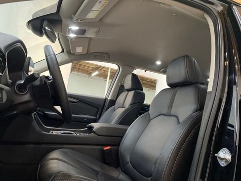 Used 2025 Honda Pilot EX-L image 27