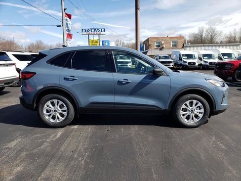 New 2026 Ford Escape Active w/ Cold Weather Package AWD/4WD image 3