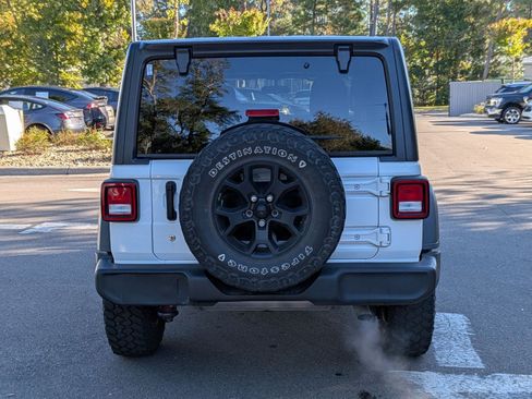 Used 2021 Jeep Wrangler Unlimited Sport image 4