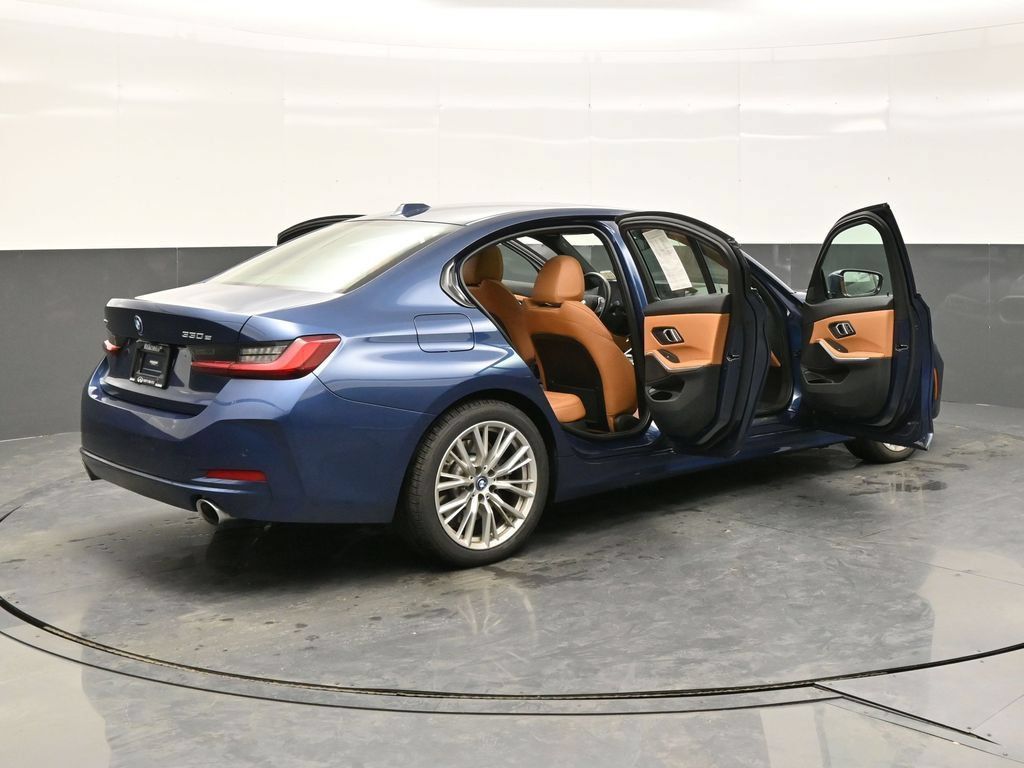 Used 2023 BMW 330e xDrive w/ Premium Package AWD/4WD image 47