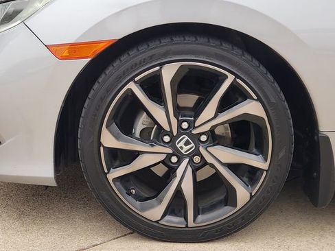 Used 2019 Honda Civic Sport image 8