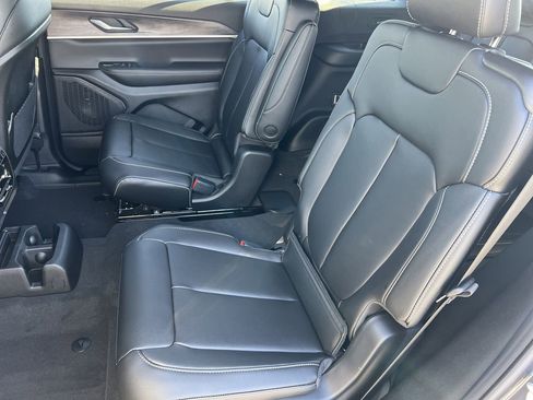 New 2025 Jeep Grand Cherokee L Limited AWD/4WD image 24