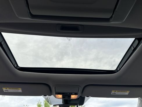 Used 2018 Honda Odyssey Elite image 20