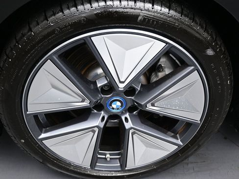 Used 2022 BMW i4 eDrive40 w/ Premium Package image 41