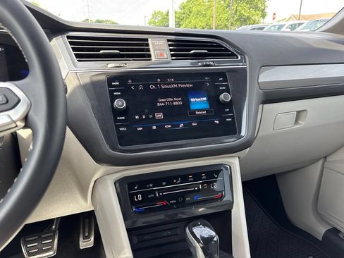 Certified 2023 Volkswagen Tiguan SE R-Line FWD image 21