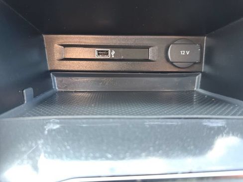 Used 2018 Volkswagen Tiguan S w/ 3rd Row Seat Package AWD/4WD image 33