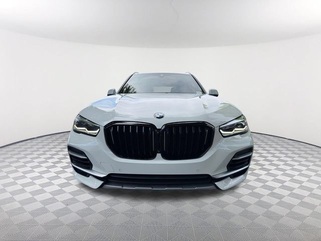 Used 2023 BMW X5 sDrive40i w/ Parking Assistance Package RWD image 2