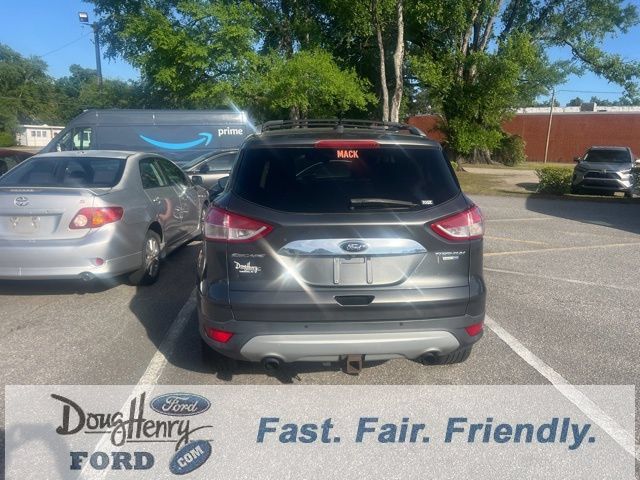 Used 2015 Ford Escape Titanium w/ Equipment Group 301A AWD/4WD image 4