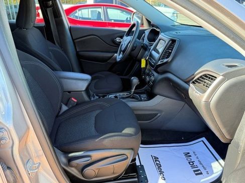 Used 2021 Jeep Cherokee Latitude image 21