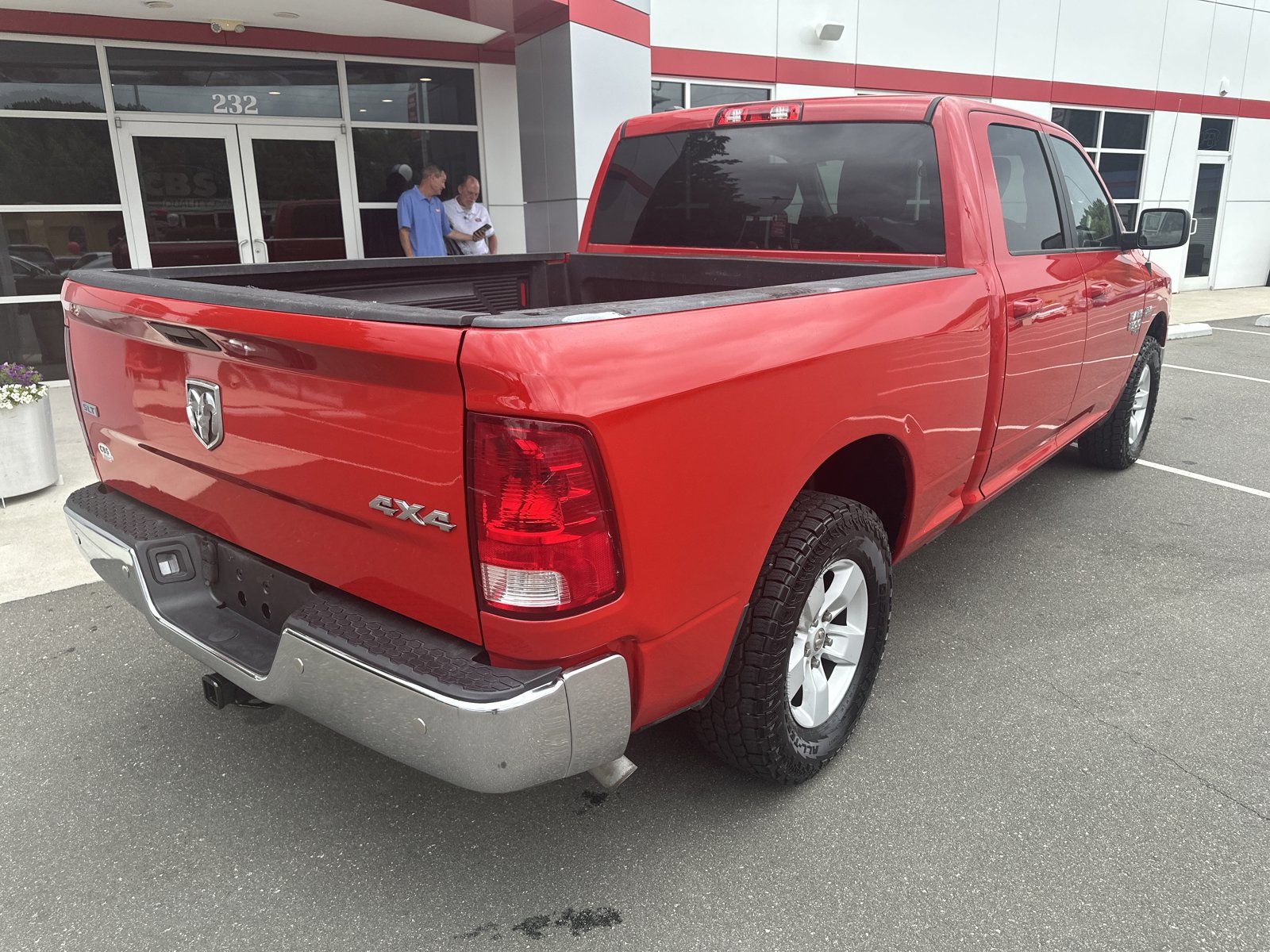 Used 2019 RAM 1500 Classic SLT AWD/4WD image 8