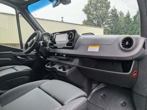 New 2026 Mercedes-Benz Sprinter 2500 image 12