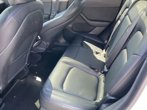 Used 2020 Tesla Model Y Long Range AWD/4WD image 9