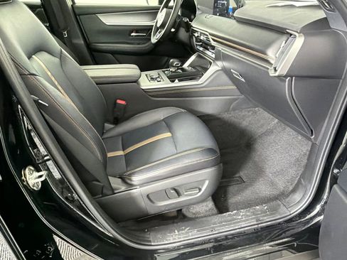 Used 2025 MAZDA CX-90 3.3 Turbo w/ Premium Plus Pkg image 14