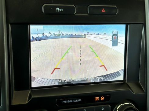 Used 2022 Ford F250 XLT w/ XLT Premium Package image 17