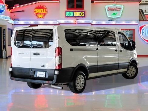 Used 2023 Ford Transit 350 XLT image 3