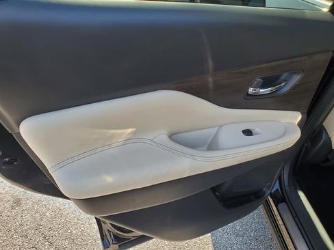 Certified 2021 Nissan Murano Platinum w/ Cargo Package image 12