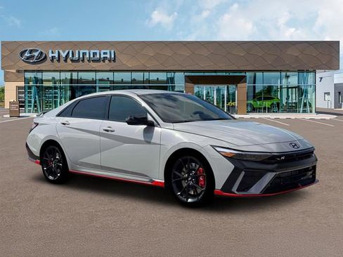 New 2026 Hyundai Elantra N FWD image 18