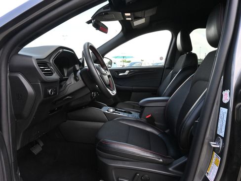 Used 2025 Ford Escape ST-Line AWD/4WD image 19