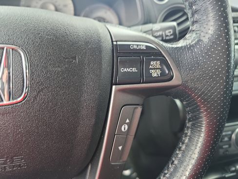 Used 2015 Honda Pilot Touring image 19