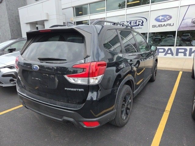 Used 2020 Subaru Forester Premium AWD/4WD image 4