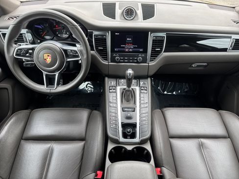 Used 2018 Porsche Macan AWD/4WD image 13