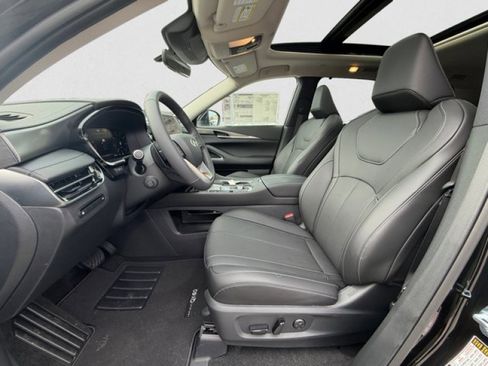 New 2026 INFINITI QX60 Luxe image 10