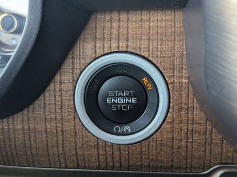 Used 2020 RAM 1500 Longhorn image 17