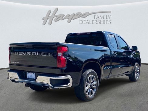 Used 2021 Chevrolet Silverado 1500 LT AWD/4WD image 3